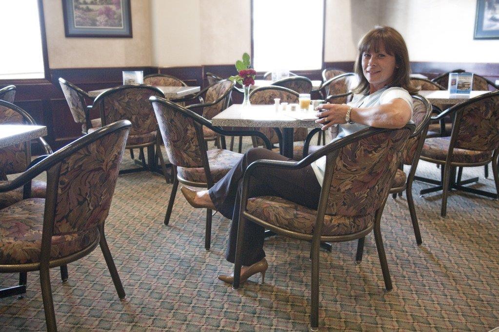 Service Plus Inns And Suites Grande Prairie Restaurace fotografie