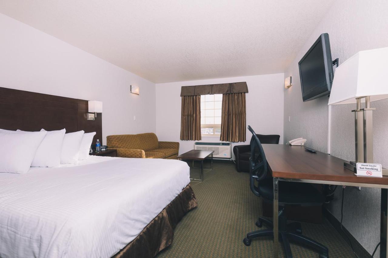 Service Plus Inns And Suites Grande Prairie Exteriér fotografie