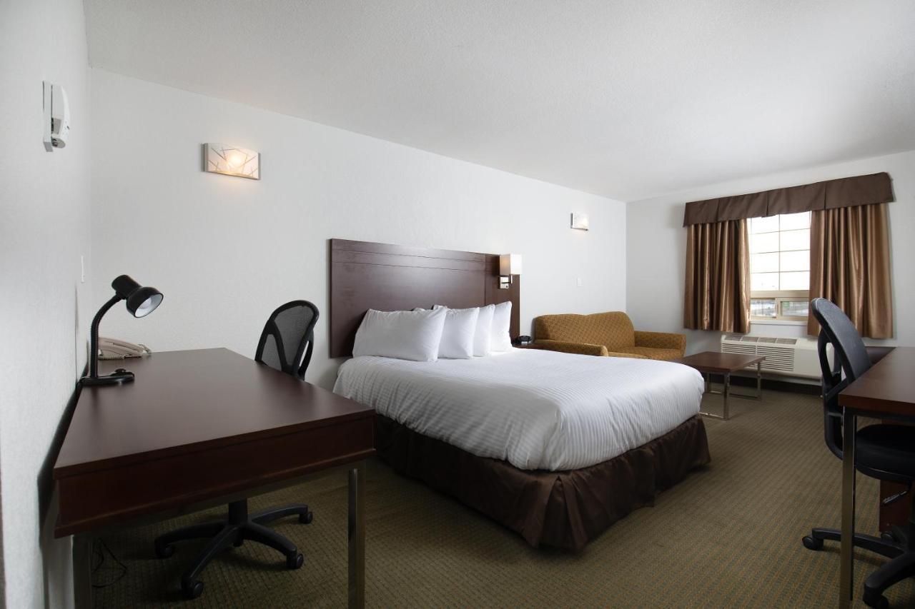 Service Plus Inns And Suites Grande Prairie Exteriér fotografie