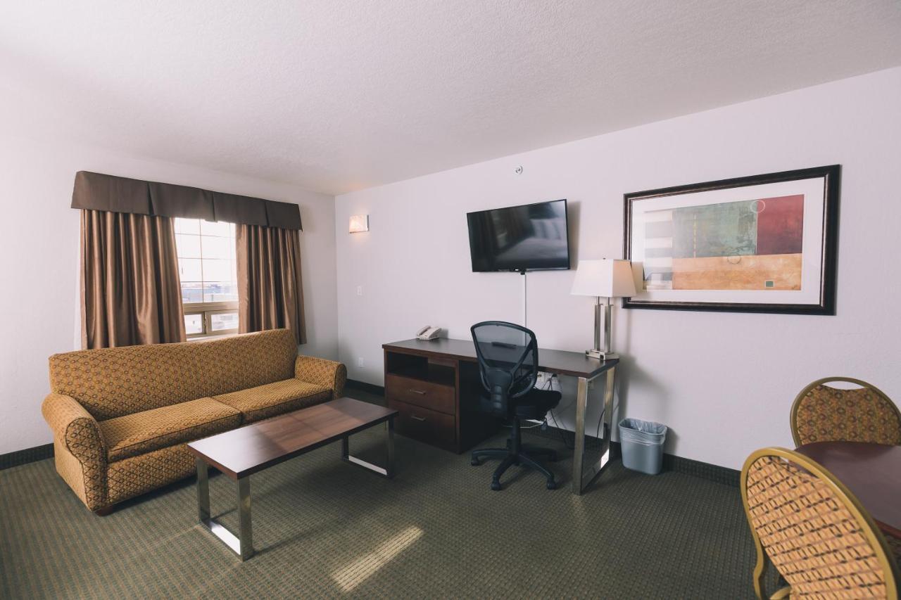 Service Plus Inns And Suites Grande Prairie Exteriér fotografie