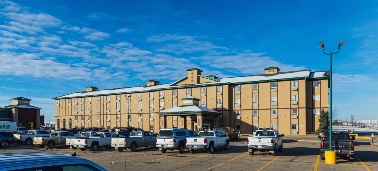 Service Plus Inns And Suites Grande Prairie Exteriér fotografie