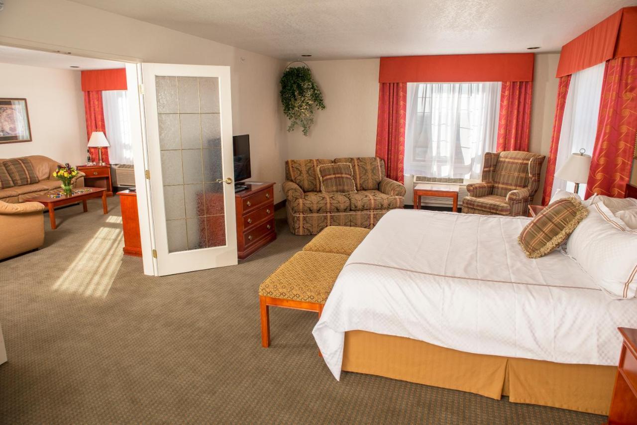 Service Plus Inns And Suites Grande Prairie Exteriér fotografie
