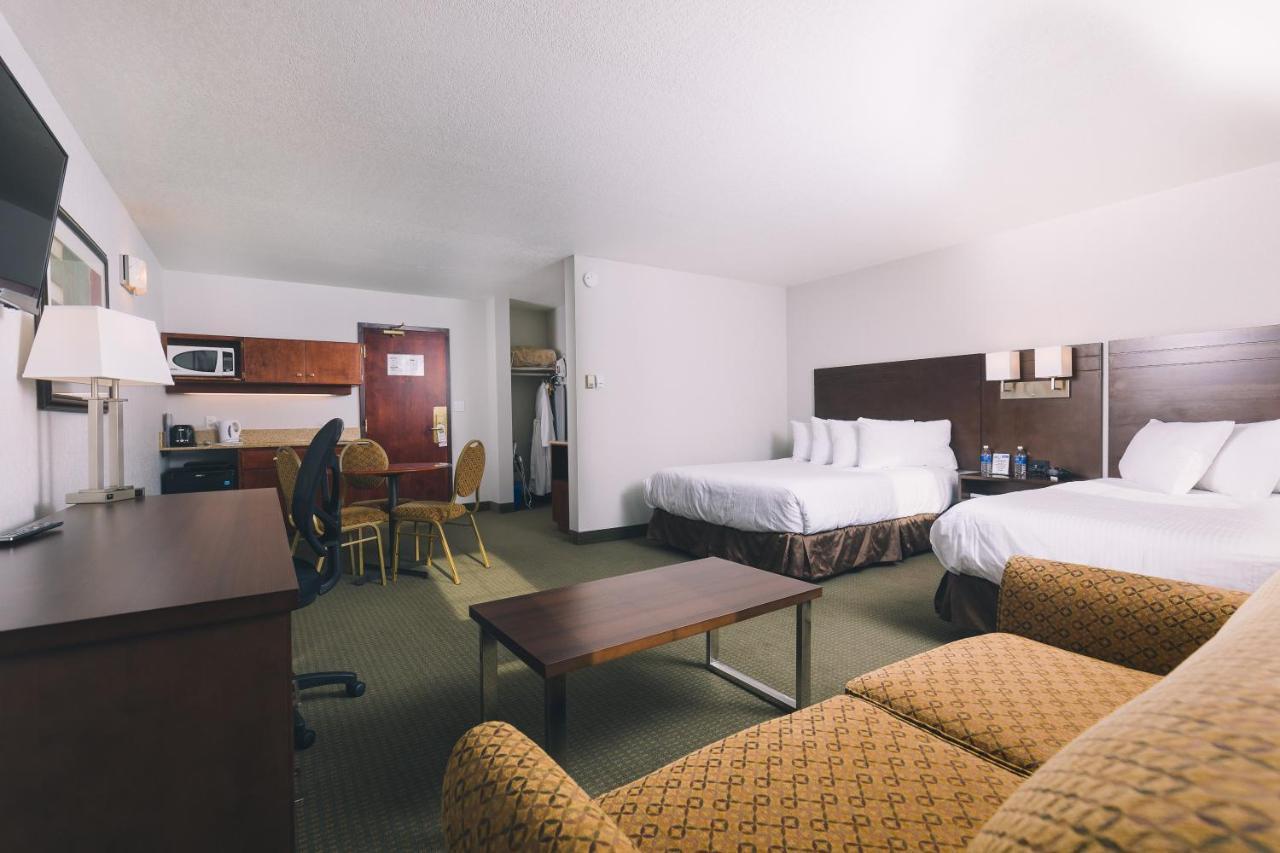 Service Plus Inns And Suites Grande Prairie Exteriér fotografie